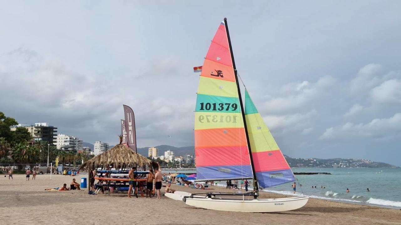 Apartamento De 1 Habitacion Frente Al Mar Y Con Piscina Lejlighed Benicàssim Eksteriør billede
