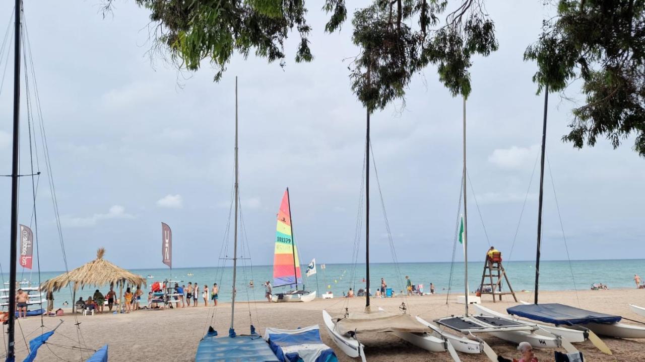 Apartamento De 1 Habitacion Frente Al Mar Y Con Piscina Lejlighed Benicàssim Eksteriør billede