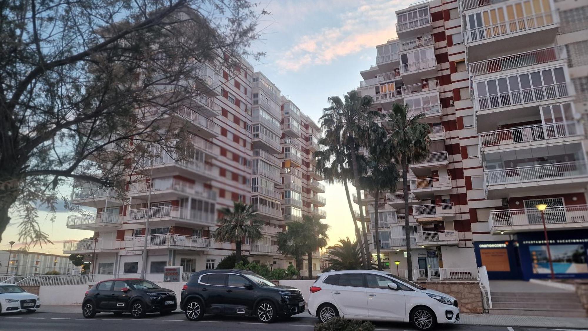 Apartamento De 1 Habitacion Frente Al Mar Y Con Piscina Lejlighed Benicàssim Eksteriør billede
