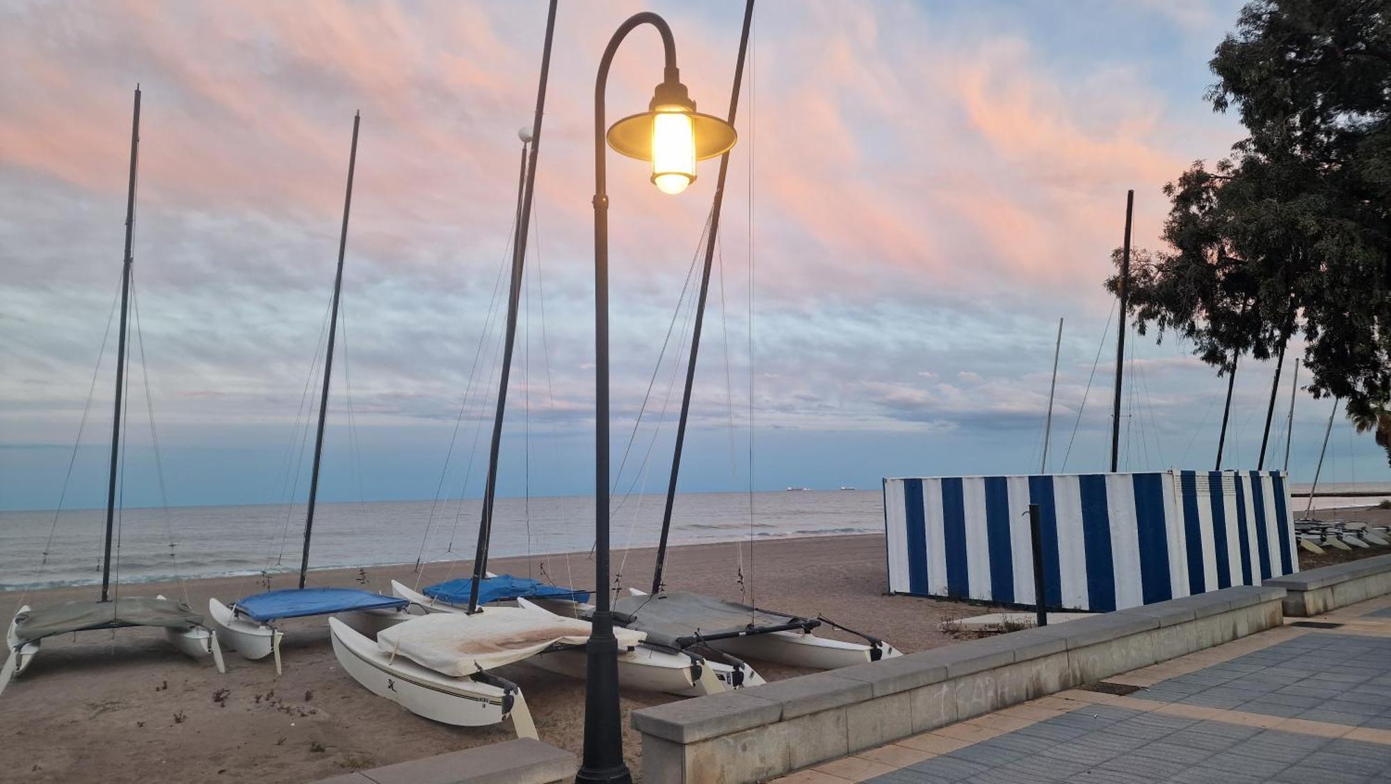 Apartamento De 1 Habitacion Frente Al Mar Y Con Piscina Lejlighed Benicàssim Eksteriør billede